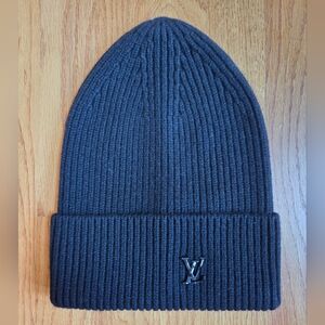 Louis Vuitton Black Ribbed Knit Cuff Beanie with LV Metal Logo